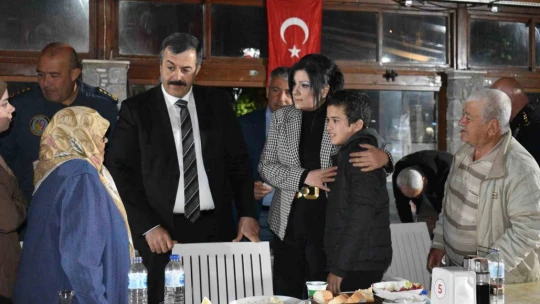 Kaymakam Yakuta, yetim çocuklar ve aileleri ile iftarda buluştu