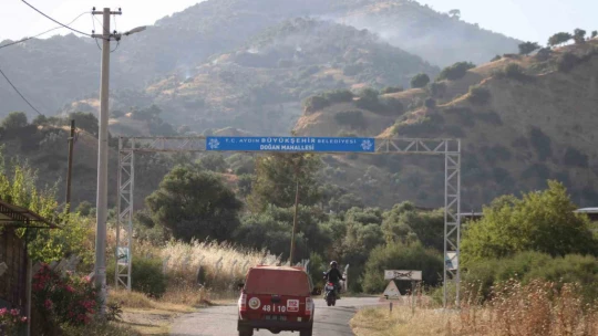 Kaynaktan çıkan kıvılcım 50 dönüm araziyi yaktı