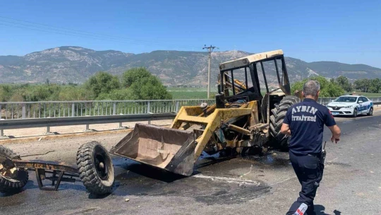Kaza anı otobüs kamerasına yansıdı