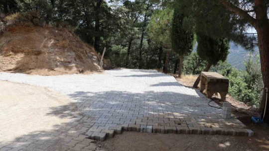 Ketenova Mahalle sakinlerinden başkan Tetik'e teşekkür