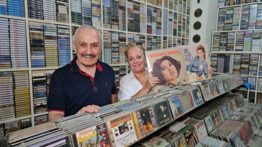 Kimsede olmayan müzik arşivi var