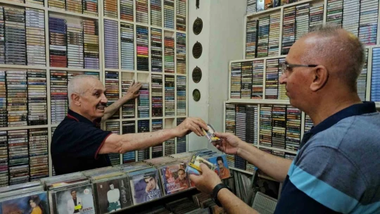 Kimsede olmayan müzik arşivi var