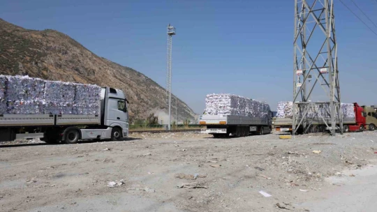 Kipaş Kağıt Fabrikası'ndaki yangın 43 gündür devam ediyor