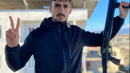 Kız arkadaşını öldüren gencin silahlı fotoğrafları ortaya çıktı