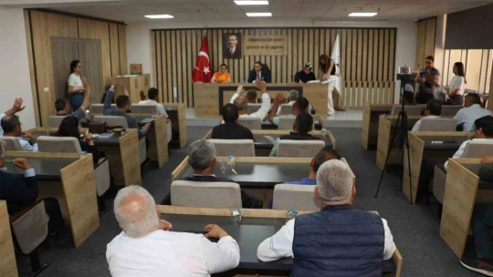 Koçarlı Belediye Başkanı Arıcı, devraldığı hesaplarla ilgili açıklama yaptı