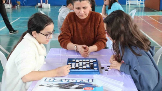 Koçarlı'da Akıl ve Zekâ Oyunları Turnuvası tatlı rekabete sahne oldu