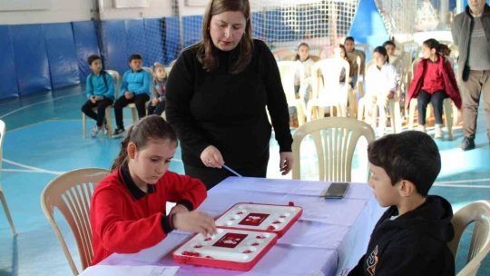 Koçarlı'da Akıl ve Zekâ Oyunları Turnuvası tatlı rekabete sahne oldu