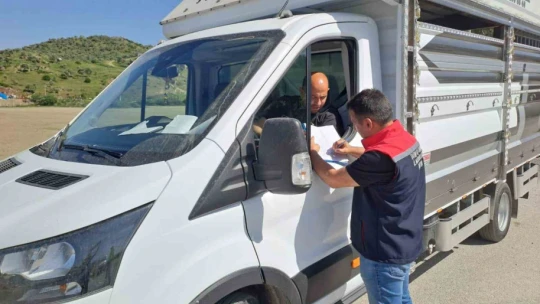 Koçarlı'da canlı hayvan nakil araçları denetlendi
