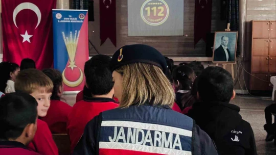 Koçarlı'da jandarma ekipleri öğrencilerle buluştu