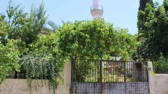 Koçarlı'da tarihe tanıklık eden Cihanoğlu Camii, 239 yıldır ayakta
