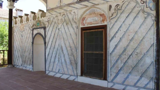 Koçarlı'da tarihe tanıklık eden Cihanoğlu Camii, 239 yıldır ayakta