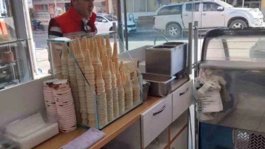 Koçarlı'da tatlı ve dondurma işletmelerine eş zamanlı denetim