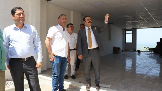 Koçarlı Kaymakamı Taşkın Cemevi inşaatında incelemelerde bulundu