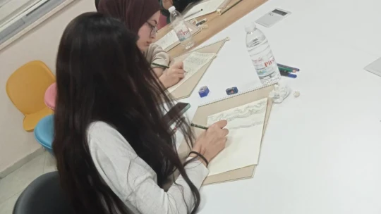 Koçarlı KYK yurdunda öğrencilere resim kursu