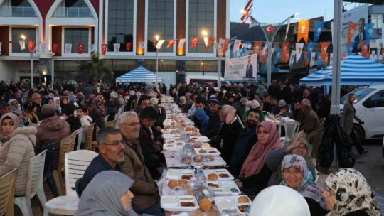 Koçarlılılar belediyenin gönül sofrasında buluştu