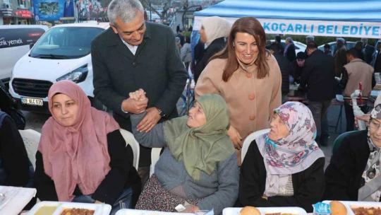 Koçarlılılar belediyenin gönül sofrasında buluştu