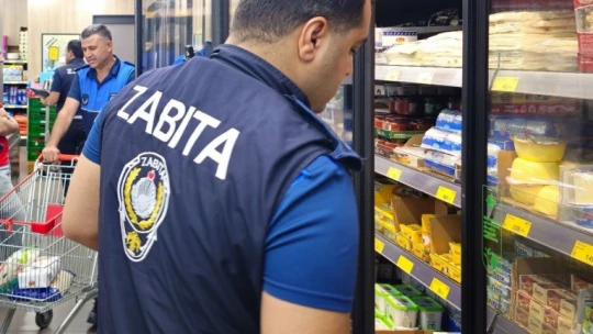 Köşk Belediyesi marketleri denetledi