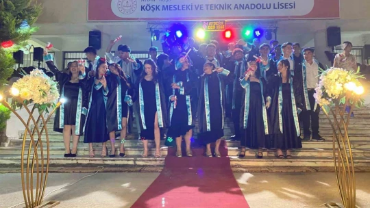 Köşk MTAL'de mezuniyet coşkusu