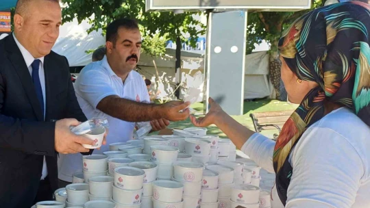 Köşk'te aşure hayrı etkinliğine yoğun ilgi