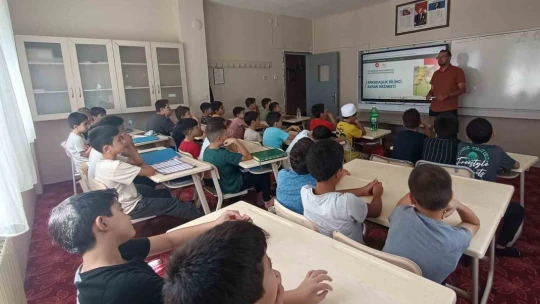 Köşk'te bağımlılıkla mücadele semineri