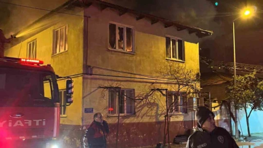 Köşk'te bir ev, alevlere teslim oldu
