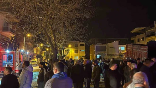 Köşk'te bir ev, alevlere teslim oldu