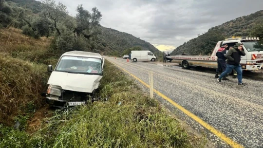 Köşk'te iki minibüs çarpıştı: 2 yaralı