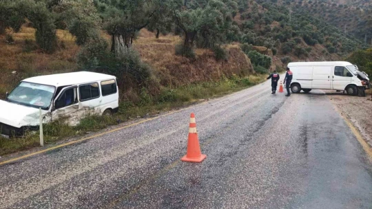 Köşk'te iki minibüs çarpıştı: 2 yaralı