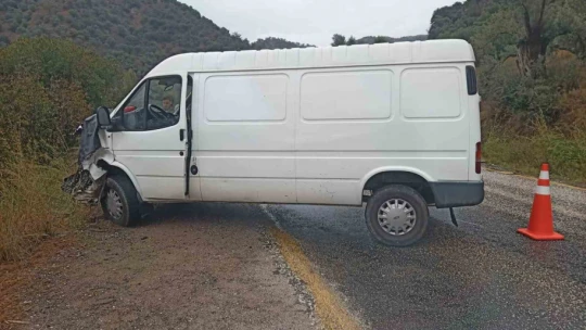Köşk'te iki minibüs çarpıştı: 2 yaralı