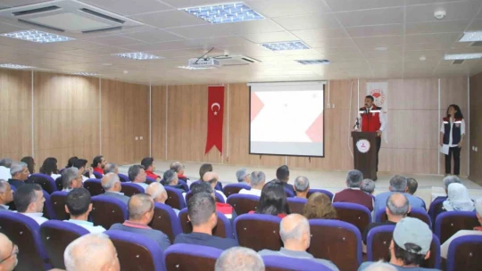 Köşk'te incir üreticilerine eğitim verildi