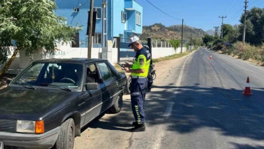 Köşk'te jandarma ekiplerinden şok trafik uygulaması