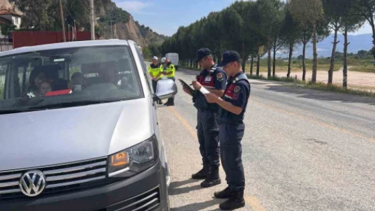 Köşk'te jandarma trafik ekipleri göz açtırmıyor