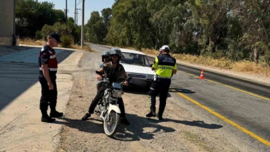 Köşk'te jandarmadan şok trafik uygulaması