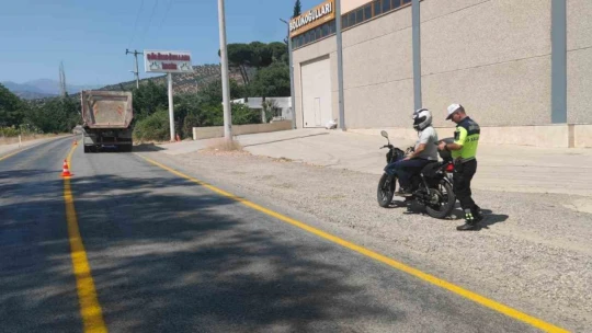 Köşk'te şok trafik uygulaması