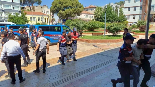Köşk'teki gazinoda öldürülen Özbek kadının katil zanlıları adliyeye sevk edildi