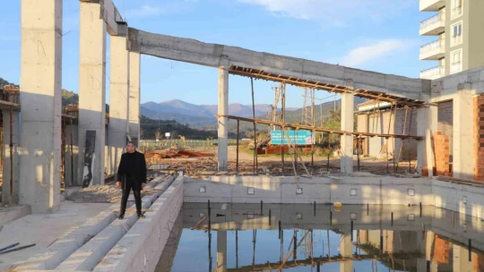 Köşk'teki yarı olimpik yüzme havuzunda çalışmalar hız kesmiyor