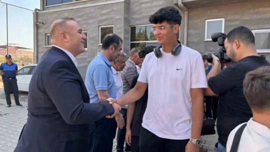 Köşk'ten 38 genç, Çanakkale Kültür ve Tarih Kampı'na uğurlandı