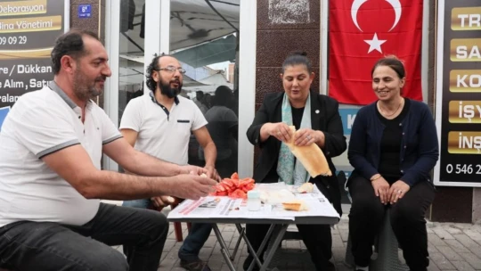 Köşklü vatandaşlar ve esnaf Çerçioğlu'na yoğun ilgi gösterdi
