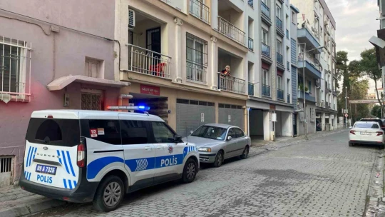 Kötü koku acı gerçeği ortaya çıkardı: Yalnız yaşadığı evinde ölü bulundu