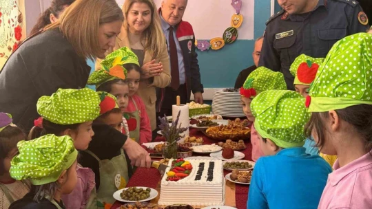 Köy okulundan yerli malı haftası etkinliği