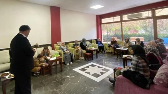 Kuran kursu öğreticileri Gençlik Merkezi'nde bir araya geldi
