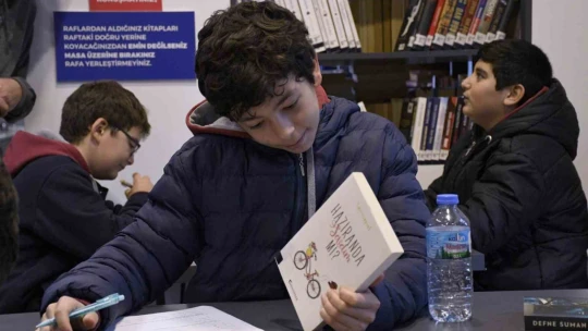Kuşadalı çocuklar bilgiye ulaşıyor
