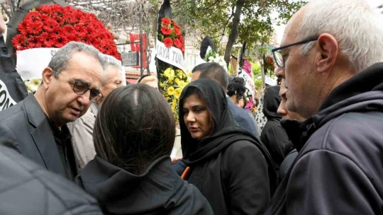 Kuşadalı turizmci son yolculuğuna uğurlandı