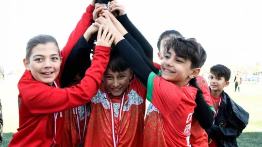 Kuşadası 4 bin 500 sporcuyu ağırladı