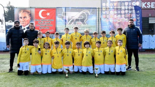 Kuşadası 4 bin 500 sporcuyu ağırladı