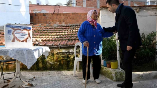Kuşadası Belediye Başkanı Günel vatandaşlarla bir araya geldi