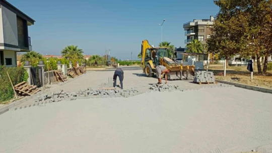 Kuşadası Belediyesi kente yeni yollar kazandırmak için kesintisiz çalışıyor
