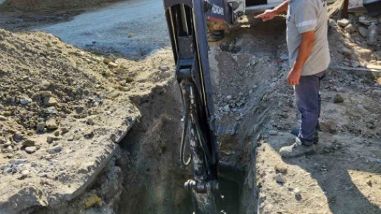 Kuşadası Belediyesi kente yeni yollar kazandırmak için kesintisiz çalışıyor
