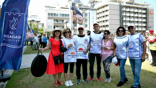 Kuşadası Belediyesi'nde 1 Mayıs coşkuyla kutlandı