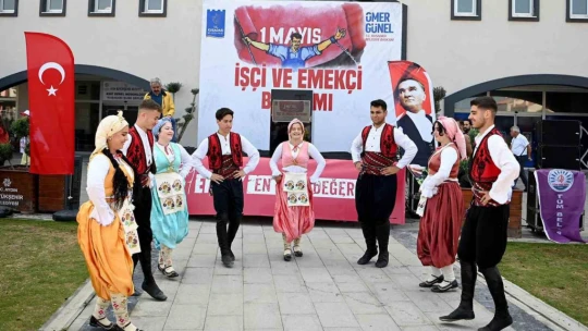 Kuşadası Belediyesi'nde 1 Mayıs coşkuyla kutlandı